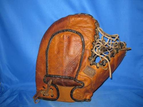 Earl Sheely Victor 650 Basemitt Back